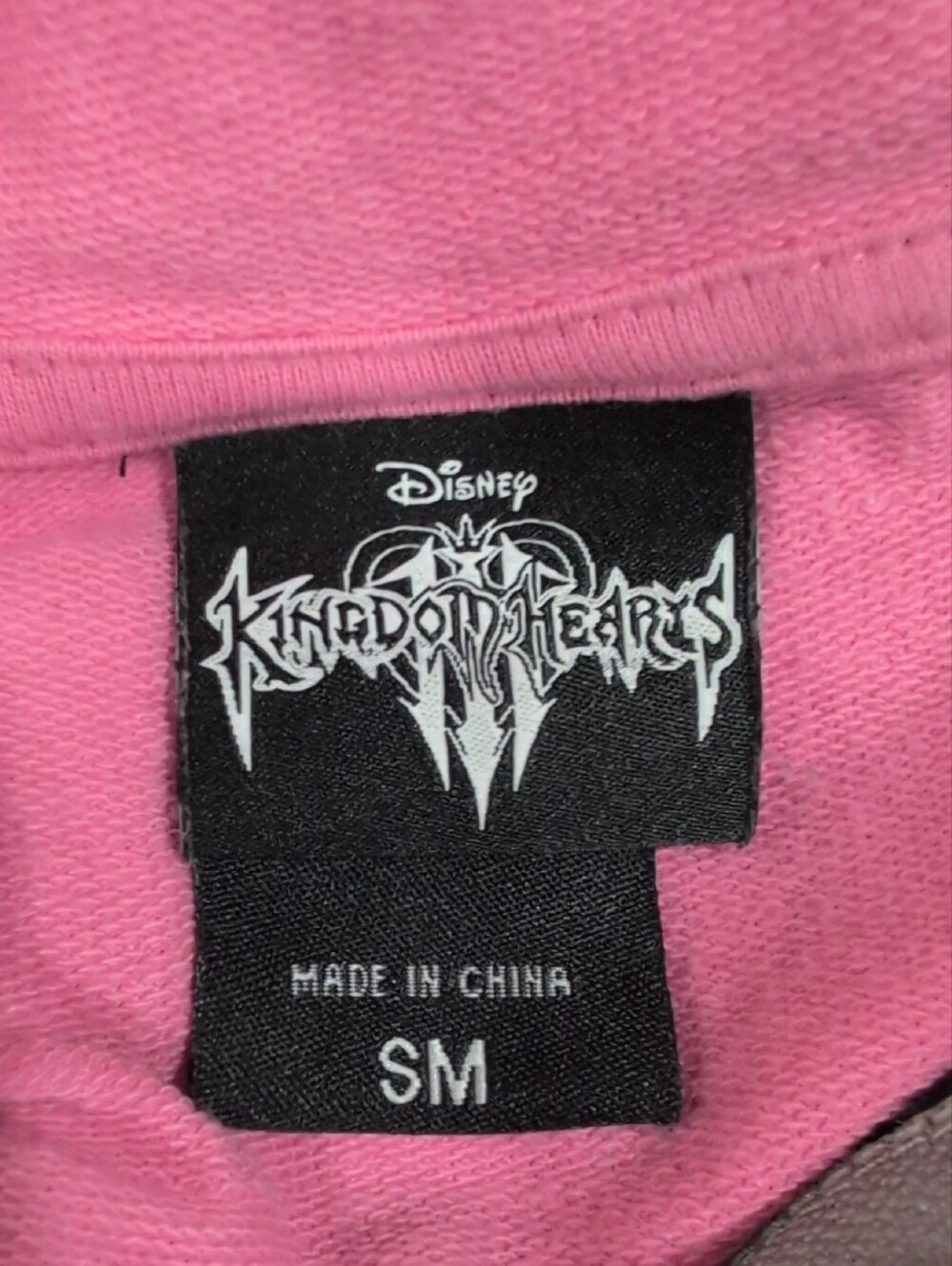 Disney Kingdom Hearts Pink & Black Sleeveless Hooded Sweatshirt - Picture 4 of 9